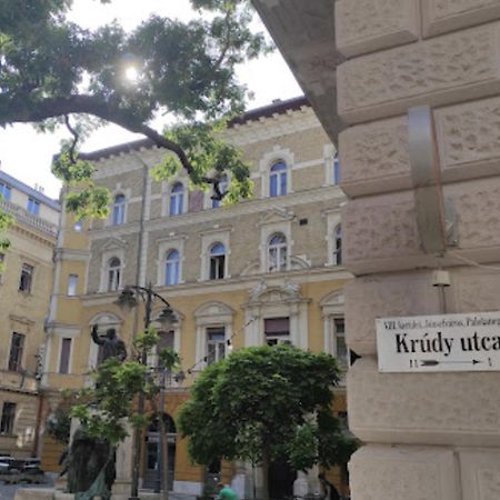 Nomad Rooms & Guesthouse Βουδαπέστη Εξωτερικό φωτογραφία